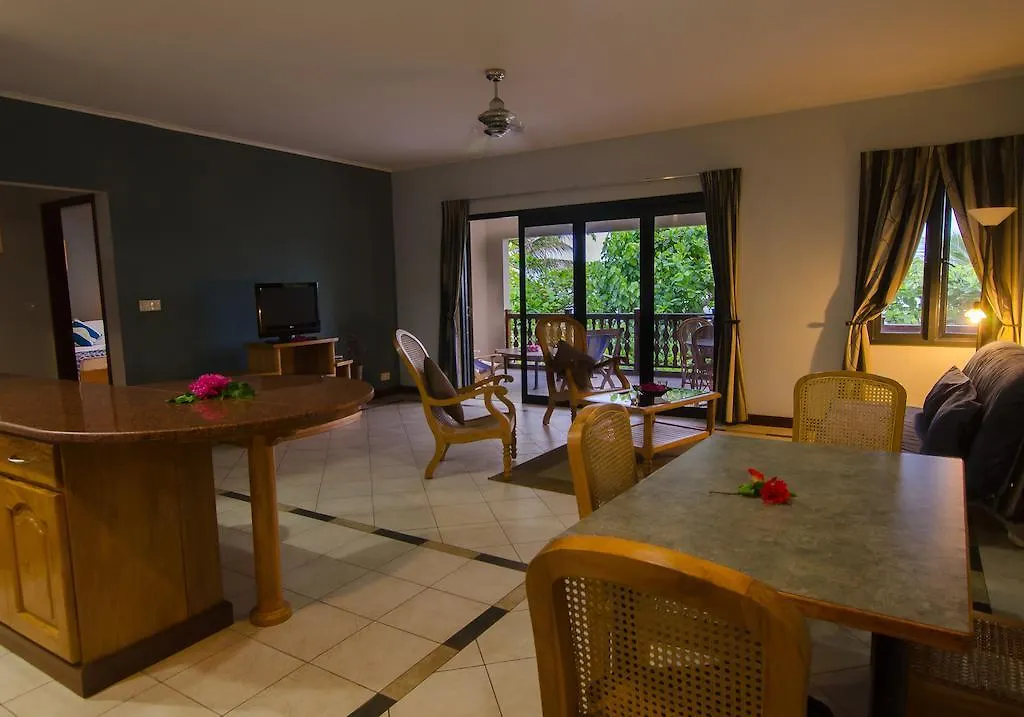 Pieds Dans L'Eau Aparthotel Anse Royale