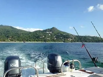 ***  Pieds Dans L'Eau Aparthotel Anse Royale Seychelles