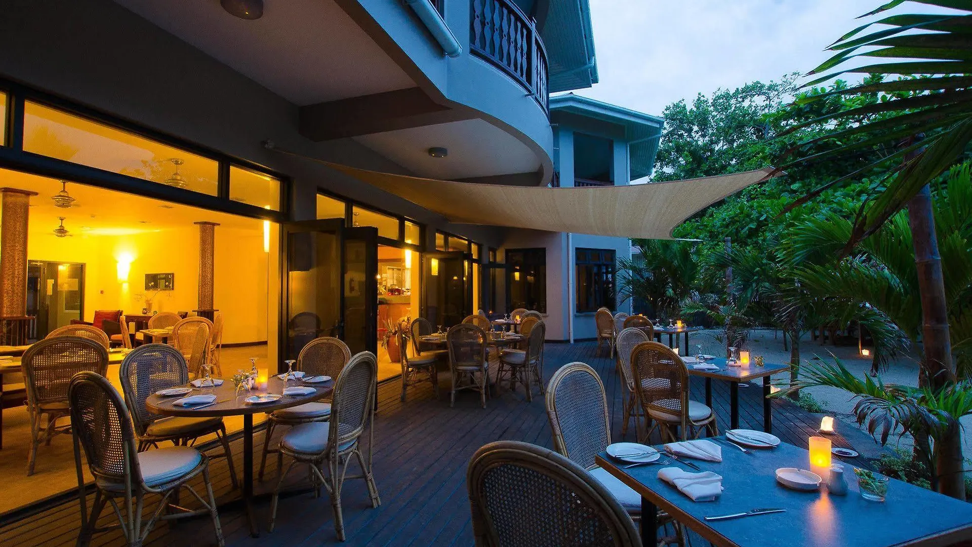 Pieds Dans L'Eau Aparthotel Anse Royale 3*,