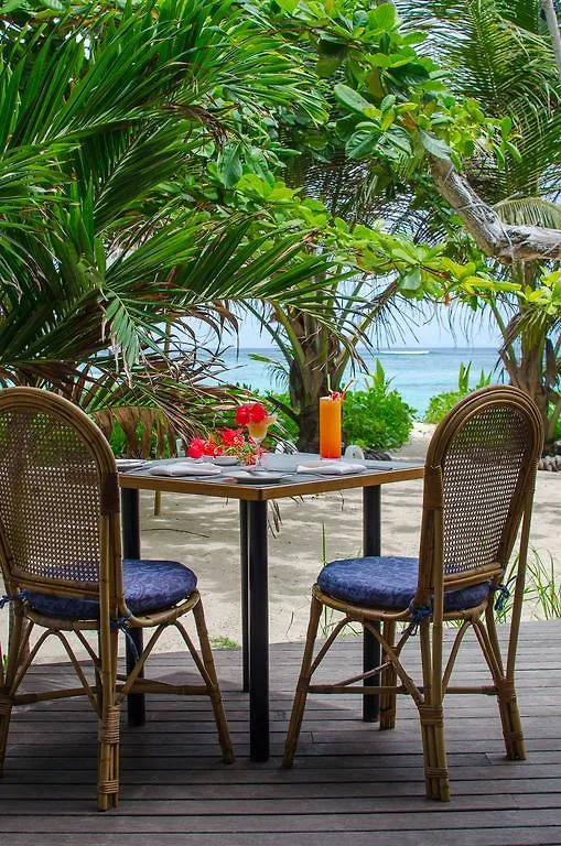 Pieds Dans L'Eau Aparthotel Anse Royale