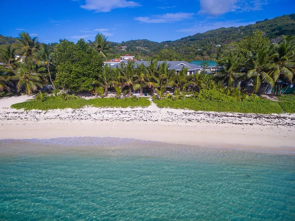 Pieds Dans L'Eau Aparthotel Anse Royale